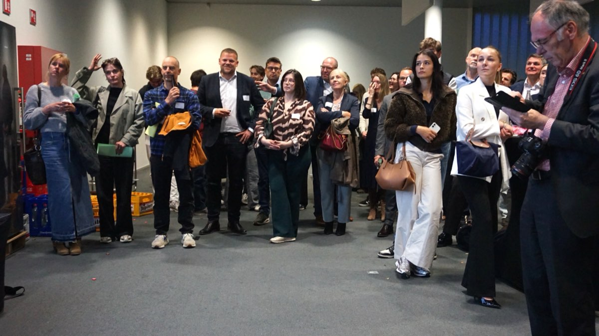 Photo de groupe des participants à la première Start-Up Cup UCLL