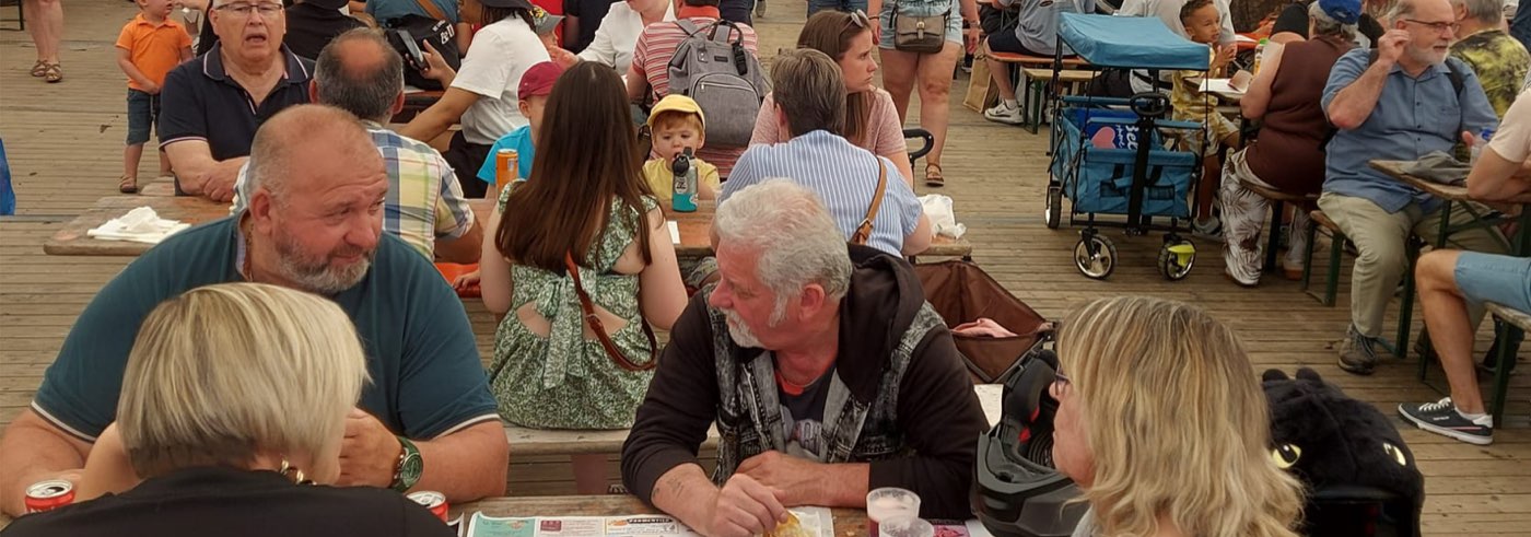 Le Marché et Puces de Ronquières organisé par le Rc Braine-le-Comte