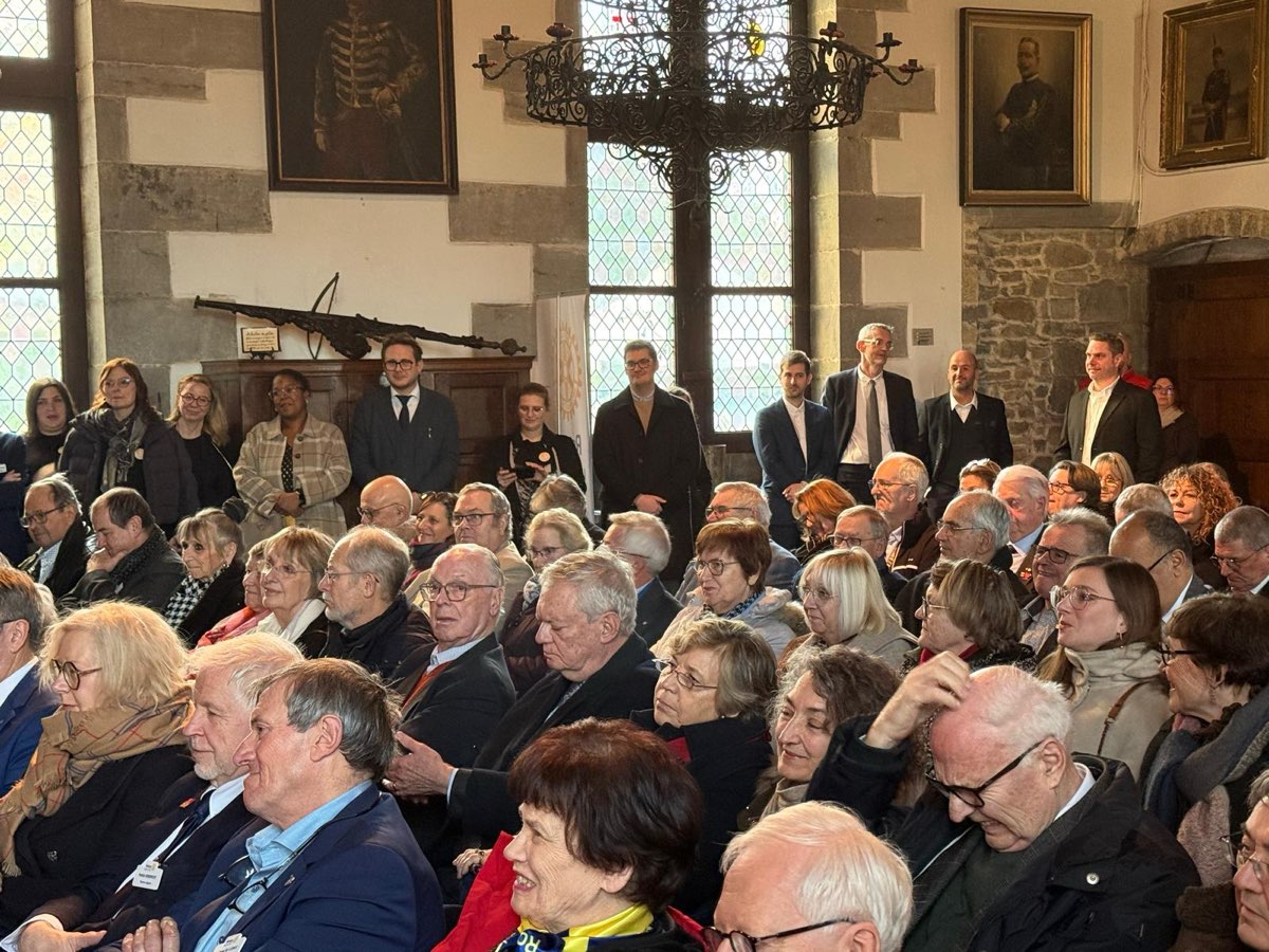 Remise de charte au château d'Écaussinnes